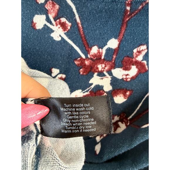 Lane Bryant Floral Sweater Top Blue Burgundy Size XL (14/16) - Picture 3 of 7